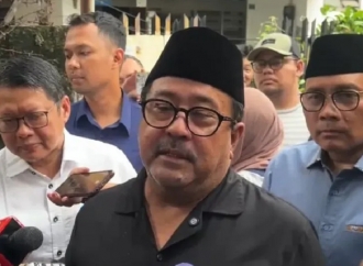 Rano Karno Didampingi Sejumlah Kader PDI Perjuangan Sambangi Rumah Duka Affan 