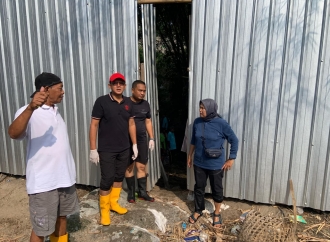 Wakil Bupati Sleman Turun Langsung Bersihkan Kali dalam Kegiatan Merti Kali Grojogan 9 Prokasih
