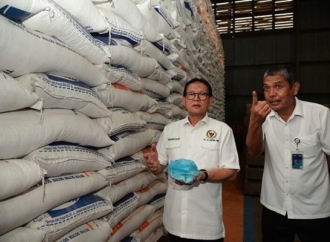 Rokhmin Dahuri Ingatkan Bulog Jangan Simpan Bom Waktu
