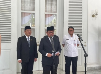 Pramono Anung Lantik 992 Pejabat Fungsional, 664 Diantaranya Adalah Guru