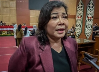 Nenie Sambut Baik Gerakan Bank Sampah Digital