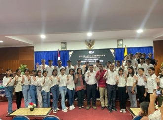 Banteng Ende Kirim 41 Anak Penerima Beasiswa PIP Kuliah di Universitas Doktor Nugroho Magetan