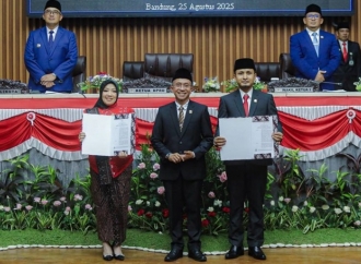 Nina Fitriani Resmi Dilantik, Perempuan Bandung Tambah Kuat di Parlemen Kota
