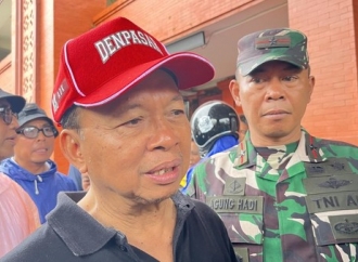 Koster Terjun Langsung ke Sejumlah Titik-titik Terparah Banjir di Kota Denpasar