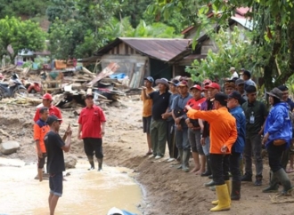 Mukhlis Basri Dorong Pemulihan Infrastruktur Pascabanjir di Lampung Barat
