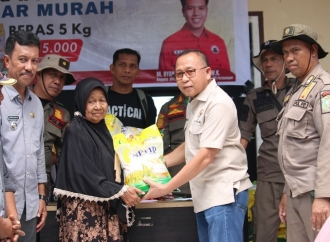 Agus Ambo Djiwa Fasilitasi Kegiatan Gerakan Pangan Murah di Kab. Pasangkayu
