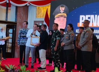Eri Cahyadi Apresiasi 37 Warga Surabaya Penjaga Kota, Jadi Inspirasi Gerakan Kampung Pancasila