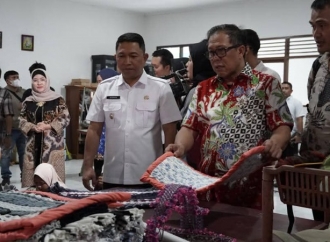 Abidin Fikri Dorong Pemasaran Luas Karya Kreatif Warga Binaan Sentra Phalamartha Cibadak