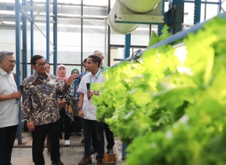 Pramono Anung Dukung Keberadaan Pertanian Vertikal Cilandak