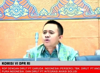 Mufti Anam Pertanyakan Garuda Merekrut Petinggi Singapore Airlines Jadi Salah Satu Direksi 