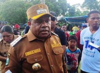 Bupati Hermus Indou Dorong Legalitas Tambang Wasirawi Demi Masyarakat Adat dan Lingkungan