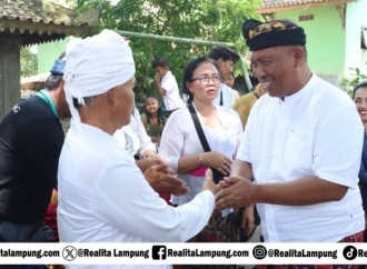 I Komang Koheri Hadiri Prosesi Dwijati di Pedepokan Banyu Bening, Tegaskan Peran Tokoh Agama 