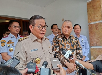 Pramono Imbau Pemilik Fasilitas Maupun Penyelenggara Acara Sediakan Tempat Khusus Merokok