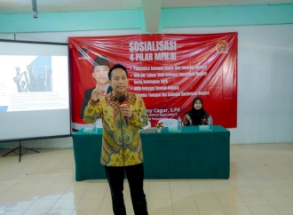 Denny Cagur Ajak Mahasiswa Semakin Menumbuhkan Kesadaran Kebangsaan 