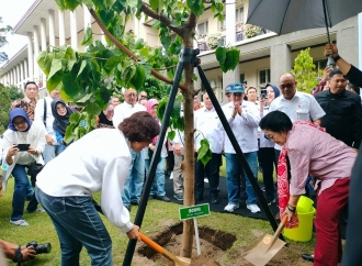 Tanam Pohon Bodhi di UGM, Megawati Dorong Riset dan Inovasi Anak Bangsa