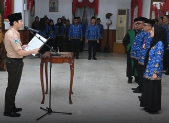 Mas Ipin Lantik Pejabat Baru, Ingatkan Tantangan Ekonomi