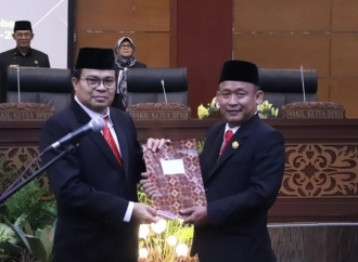 Heri Pasaribu Resmi Dilantik Jadi PAW DPRD Brebes