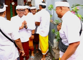 Wawali Arya Wibawa Dorong Pelestarian Tradisi Lewat Karya Mamungkah di Sidakarya
