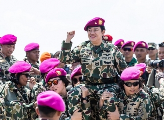 Puan Berharap TNI Semakin Modern dan Profesional di Usia 80 Tahun