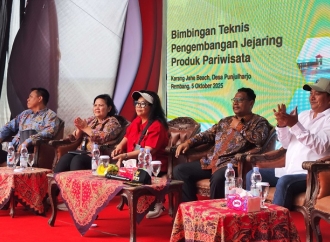 Evita Nursanty Tinjau Desain Wisata Karang Jahe Beach