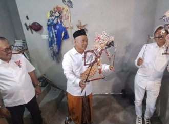 Armuji Temani KDM Kunjungi Yai Mim dan Sahara di Malang