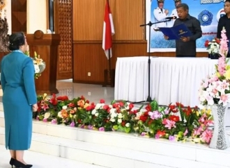 Perkuat Peran Keluarga, Bupati Noach Sebut Ibu Garda Terdepan Bangun Daerah
