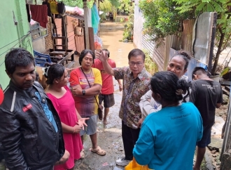 Sofyan Tan Berikan Bantuan ke Korban Terdampak Banjir Sungai Babura