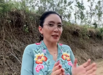 Rieke Diah Minta Kang Dedi Mulyadi Serius Benahi Jalan Rusak di Cikidang Sukabumi 