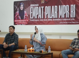 Sarifah Ainun Dorong Pengemudi Ojol Menjaga Ruang Digital Agar Tetap Sehat dan Bebas dari Hoax