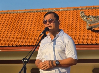 Bupati Sutjidra Ajak ASN Jaga Disiplin dan Lingkungan di Tengah Cuaca Ekstrem