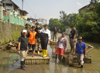 Pemkot Yogyakarta Bongkar Keramba Bawah Jembatan Kleringan