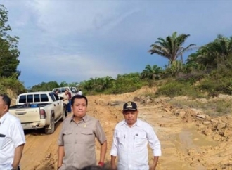 Lasarus Dukung Jalan Sintang-Semubuk-Simpang Merakai-Pintas Keladan Jadi Jalan Nasional