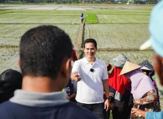 Adisatrya Turun ke Sawah Sapa Para Petani, Teguhkan Komitmen Ideologis PDI Perjuangan