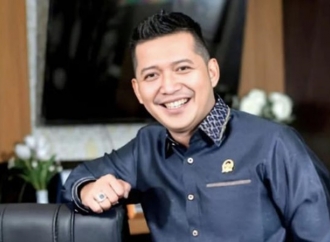 Gewsima Mega Putra Desak Pemkab Kotabaru Segera Bayar Insentif Guru