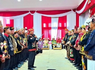 Kepada 11 Lembaga Adat Malinau, Deddy Sitorus Siap Terima Amanah dan Perjuangkan RUU Masyarakat Adat