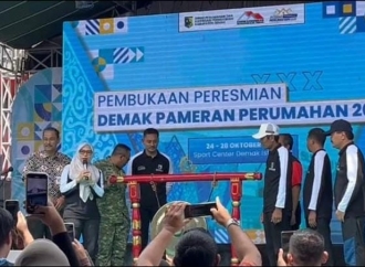 Bupati Eisti’anah Dorong Warga Demak Miliki Rumah Layak Lewat Pameran Perumahan 2025