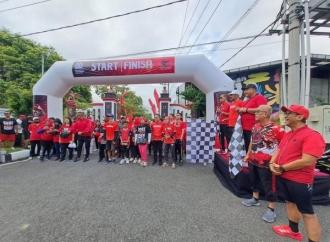 Meriahkan Sumpah Pemuda, Ribuan Kader Banteng Kota Solo Gelar Jalan Sehat