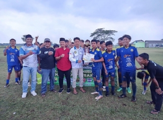 Hari Sumpah Pemuda KNPI Desa Jayamukti, Fernando Doklas Apresiasi Turnamen Sepakbola U15