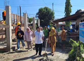 Deg-degan Menyambut Harapan: Cerita Kepala Sekolah Menyambut Sofyan Tan di Pelosok Deli Serdang
