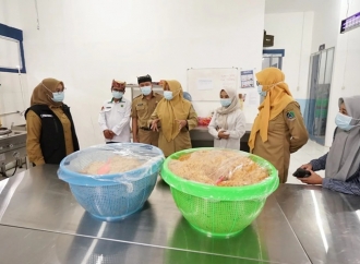 Cegah Kasus Keracunan, Bupati Ipuk Tegaskan SPPG Harus Utamakan Kualitas Program MBG