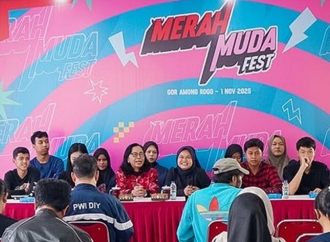 Rocky Gerung Warnai Talkshow Merah Muda Fest 2025, PDI Perjuangan Gaungkan Kolaborasi Generasi Muda