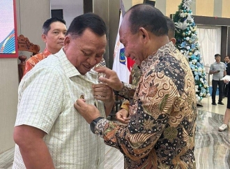 Robby Dondokambey Terima Penghargaan dan Lencana Bela Negara dari Kementerian Pertahanan RI