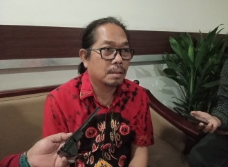 Buleks Harap Warga Surabaya Jadi Pahlawan di Lingkungan Sendiri