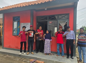 Natala Sumedha Kunjungi Rumah Warga Penerima Program Rumah Layak Huni di Desa Karangligar