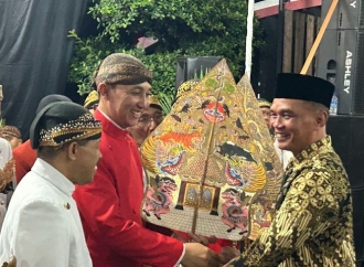 Sumanto dinobatkan sebagai Bapaknya Wayang Kabupaten Karanganyar