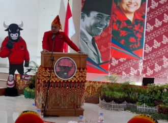 Olly Dondokambey Tuntut Kesolidan Kader Banteng Sulawesi Tengah