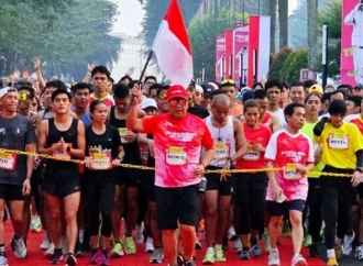Di Borobudur Marathon, Hasto Ajak Publik Bangun Disiplin dan Mental Juang Lewat Olahraga
