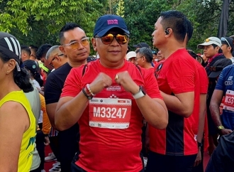 Hasto Kristiyanto Finish 10K Borobudur Marathon 2025
