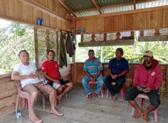 Agus Ambo Djiwa Komitmen Perjuangkan Bantuan Perahu dan Mesin Nelayan Desa Lariang, Pasangkayu