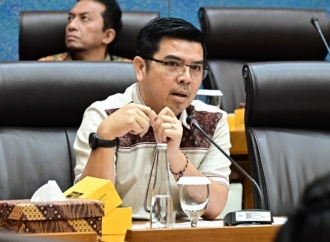 Bane Minta Pengawasan Lebih Pengelolaan Sumber Air oleh Perusahaan AMDK